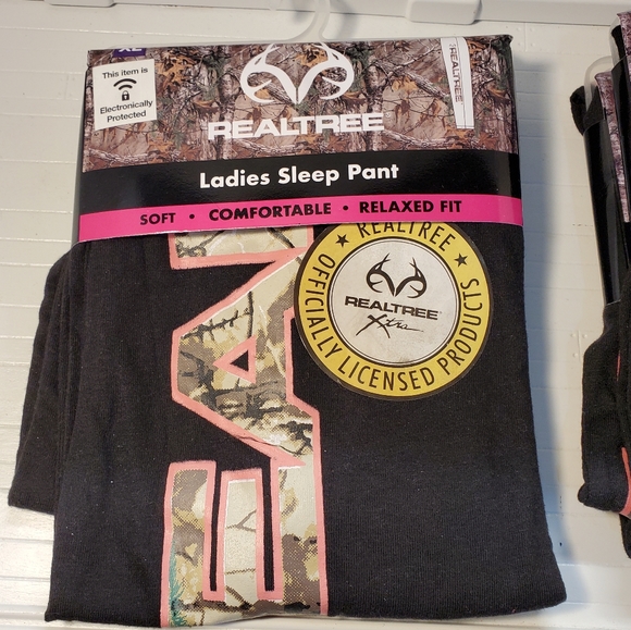 Ladies Sleep Pants Realtree Camo - Picture 1 of 6